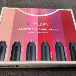 TRESTIQUE mini matte lip set